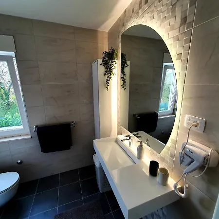Villa Luxury With Swimming Pool A&n