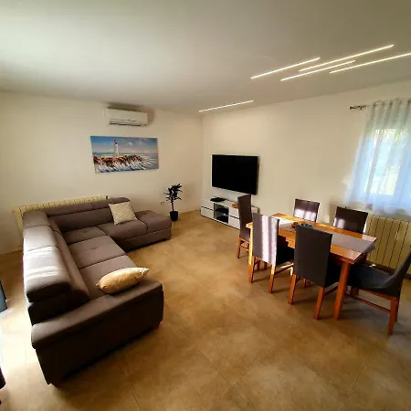 Villa Luxury With Swimming Pool A&n